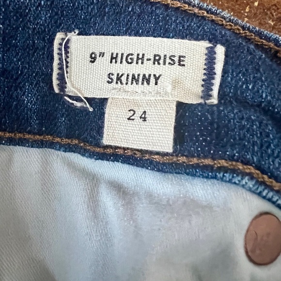 Madewell 9" High-Rise Distressed Skinny Jean - Size 24 - Picture 12 of 13
